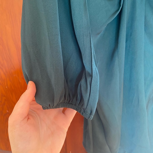 Green Long Sleeve Dress - Picture 5 of 5